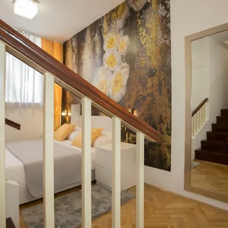 Гостьовий будинок & Lea